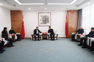 中国美术家协会分党组书记屈健一行莅临我校指导工作