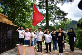 贵州民族大学驻村第一书记尹云厚：我愿驻村到退休那一天