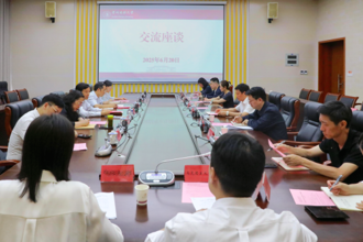 省委宣传部、省委教育工委领导一行赴贵州民族大学调研