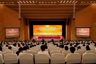 我校召开学习习近平总书记在庆祝中国共产主义青年团成立100周年大会上的重要讲话精神暨2021年度共青团工作表彰大会