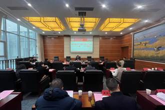  校党委书记褚光荣主持召开集体廉政约谈暨全面从严治党及“三不腐”工作调研会