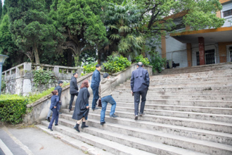 校党委书记褚光荣赴花溪校区调研校园安全稳定工作