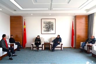 校党委副书记杨声国与高层次人才、党外人士代表交流座谈