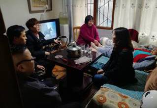 美术学院党政班子看望慰问患病教职工及其家属