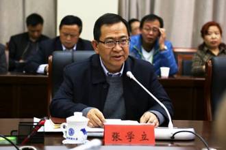 我校召开扫黑除恶专项斗争工作领导小组会议 校领导张学立 陶文亮 张鹏程 胡忠良 周杰 韦维出席
