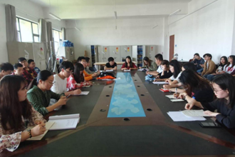 传媒学院学生党员学习《中国共产党党员教育管理工作条例》
