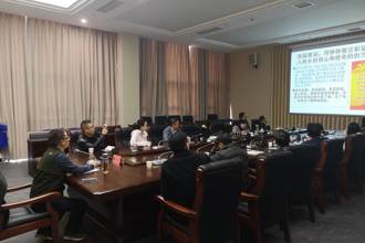周杰副校长为分管部门上党课