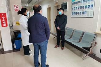 副校长熊元深入花溪校区检查指导疫情防控工作