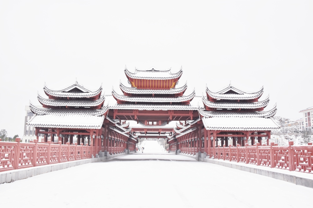 风雨桥雪景