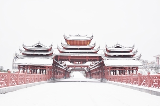 风雨桥雪景