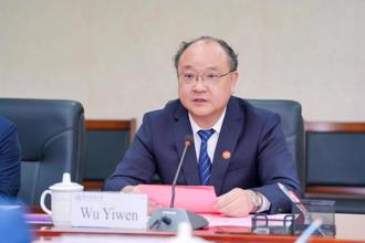 越南中部高校代表团访问贵州民族大学