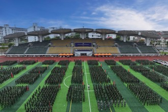 扬帆启新程 砺剑正当时贵州民族大学2026级新生开学典礼暨军训动员大会隆重举行
